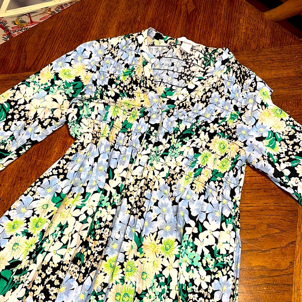 🌸💐Floral button down maternity dress